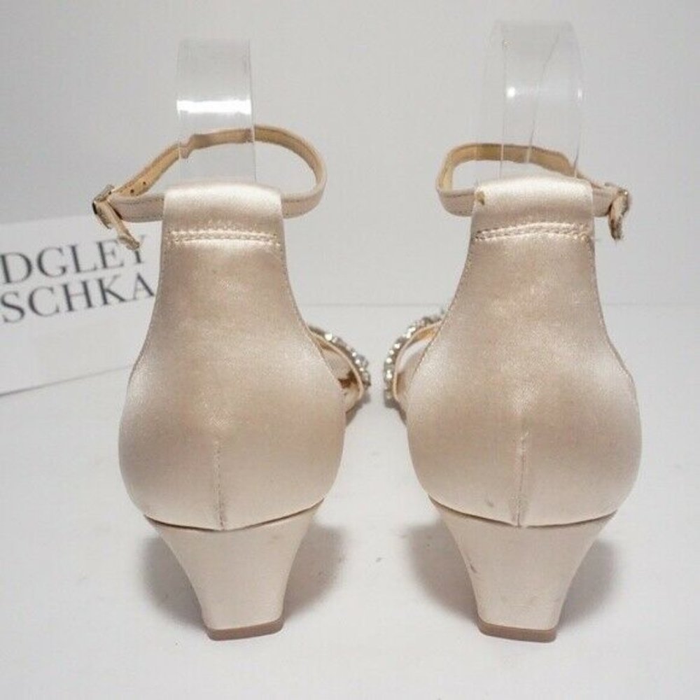 🆕Badgley Mischka EMBELLISHED Floral Wedge Sandal - Picture 5 of 8